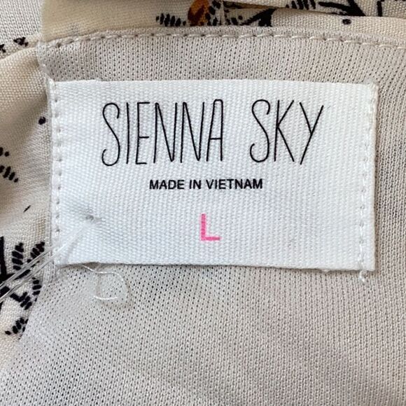 SIENNA SKY NEW WOMENS JUMPSUIT FLAIR FLORAL OPEN BACK LARGE - Picture 3 of 9